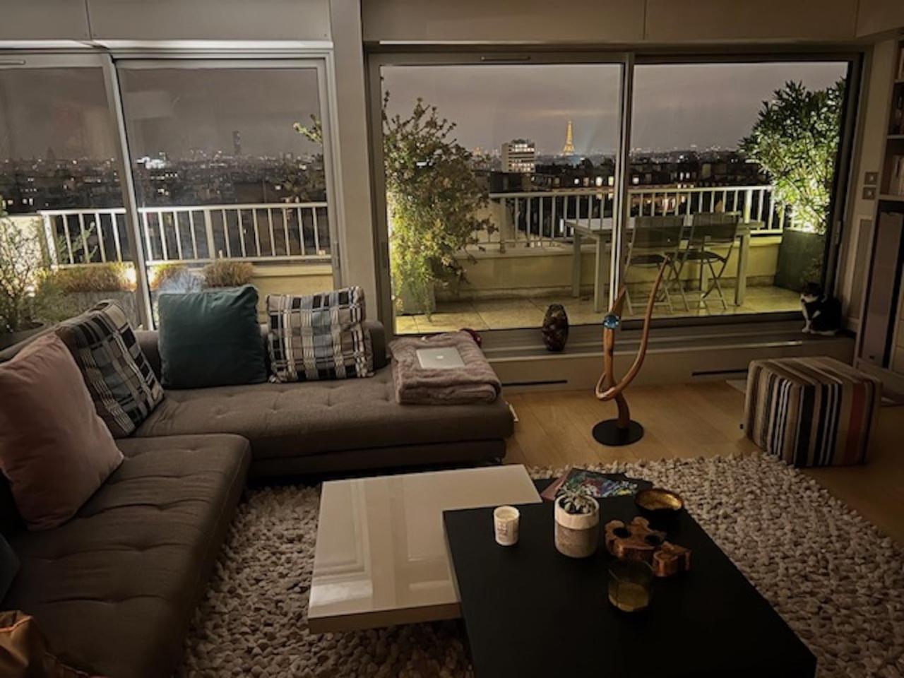 Magnificent Penthouse Panaramic View Of Apartment